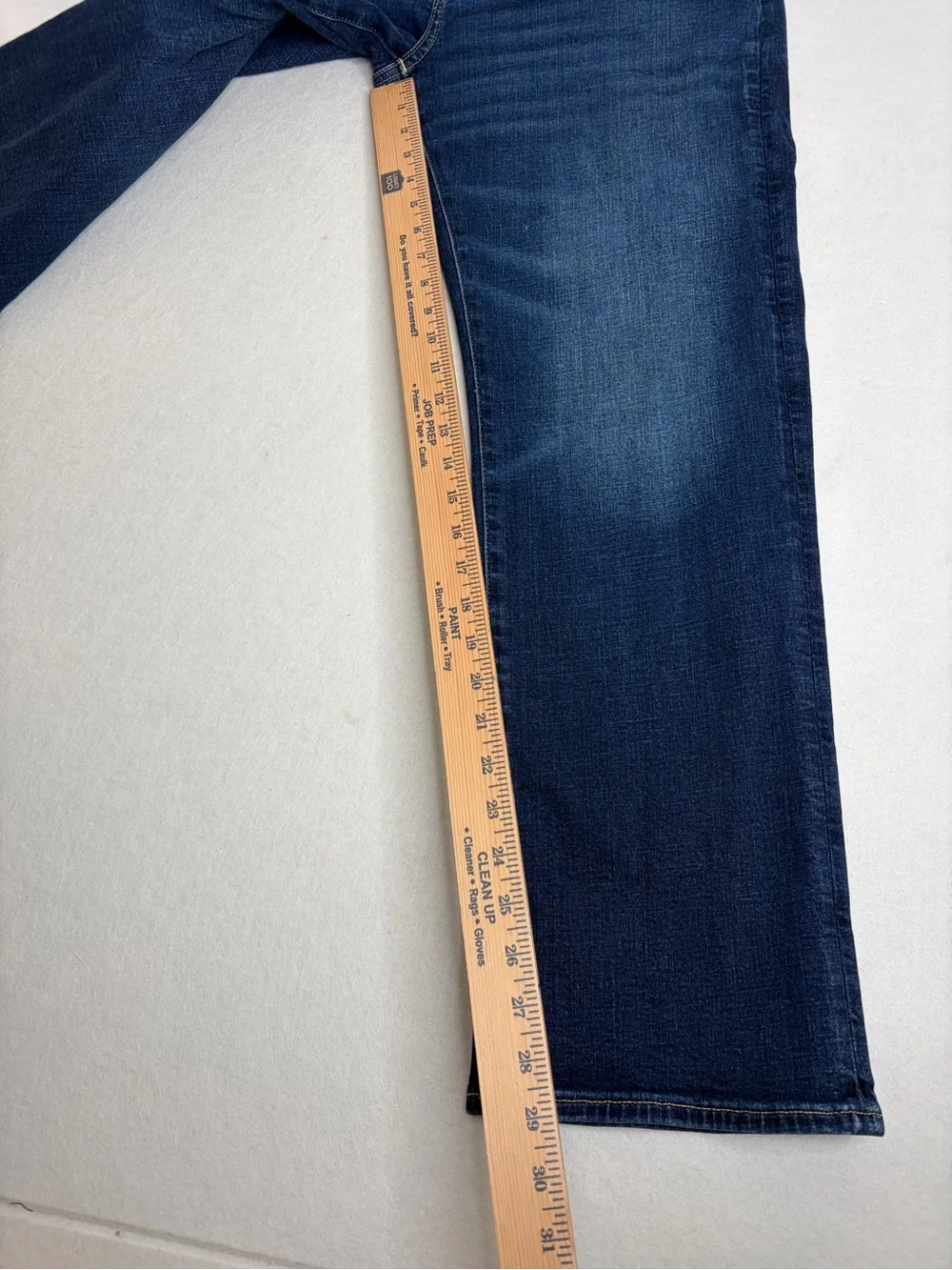 American Eagle Outfitters classic straight